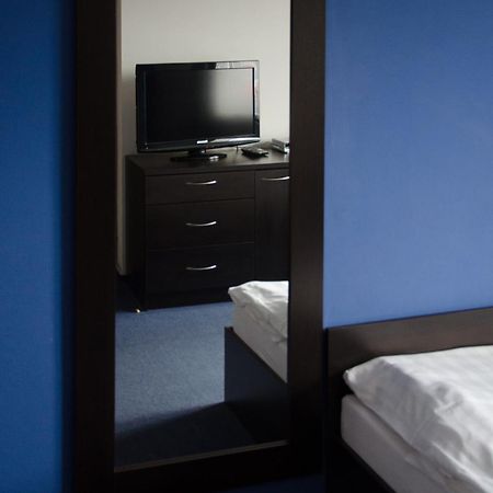 Žiar nad Hronom Garni Hotel Fellini חדר תמונה