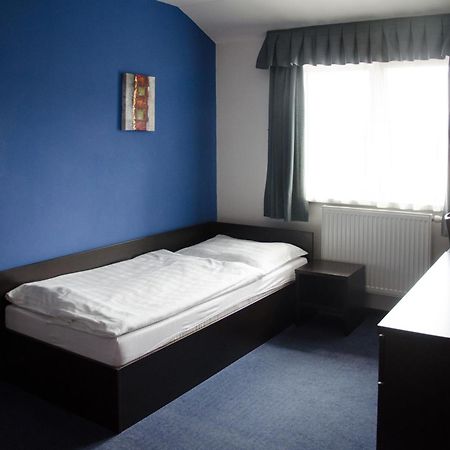 Žiar nad Hronom Garni Hotel Fellini חדר תמונה