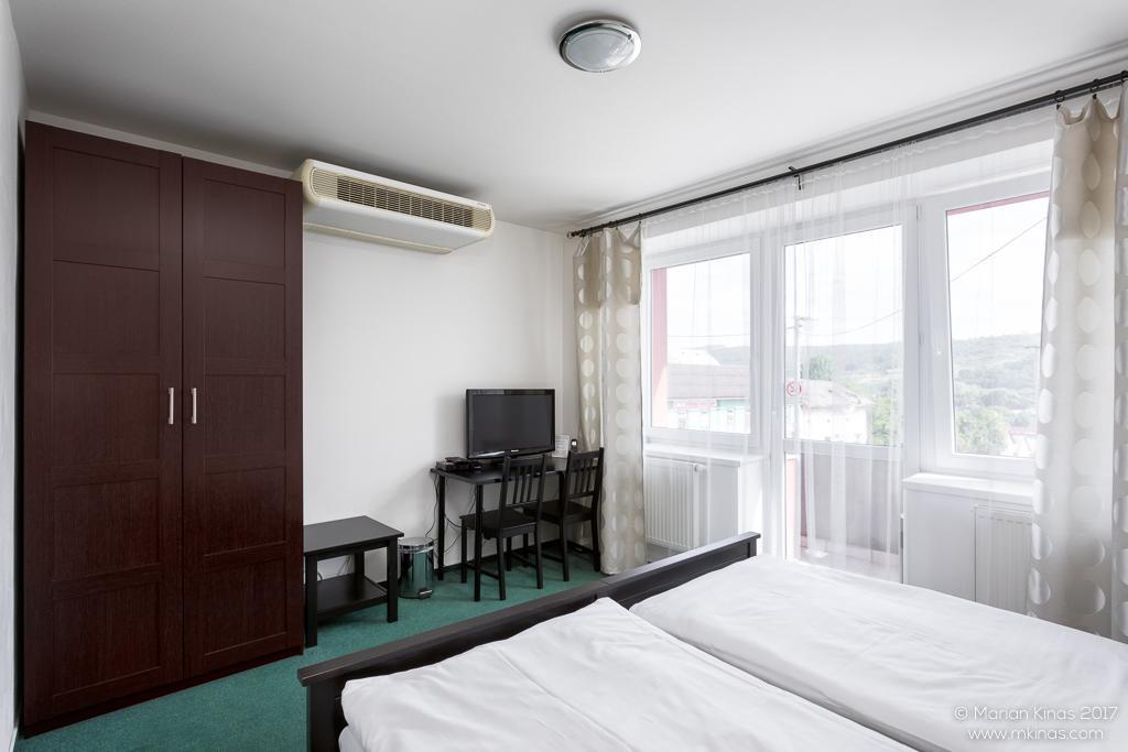 Žiar nad Hronom Garni Hotel Fellini מראה חיצוני תמונה